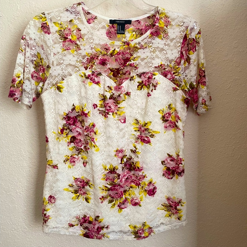 Medium Forever 21 Floral Top